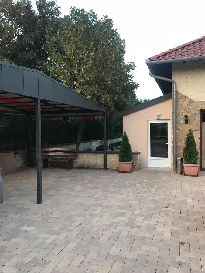 Bed and Breakfast Aurora Panzió Bük Exterior foto