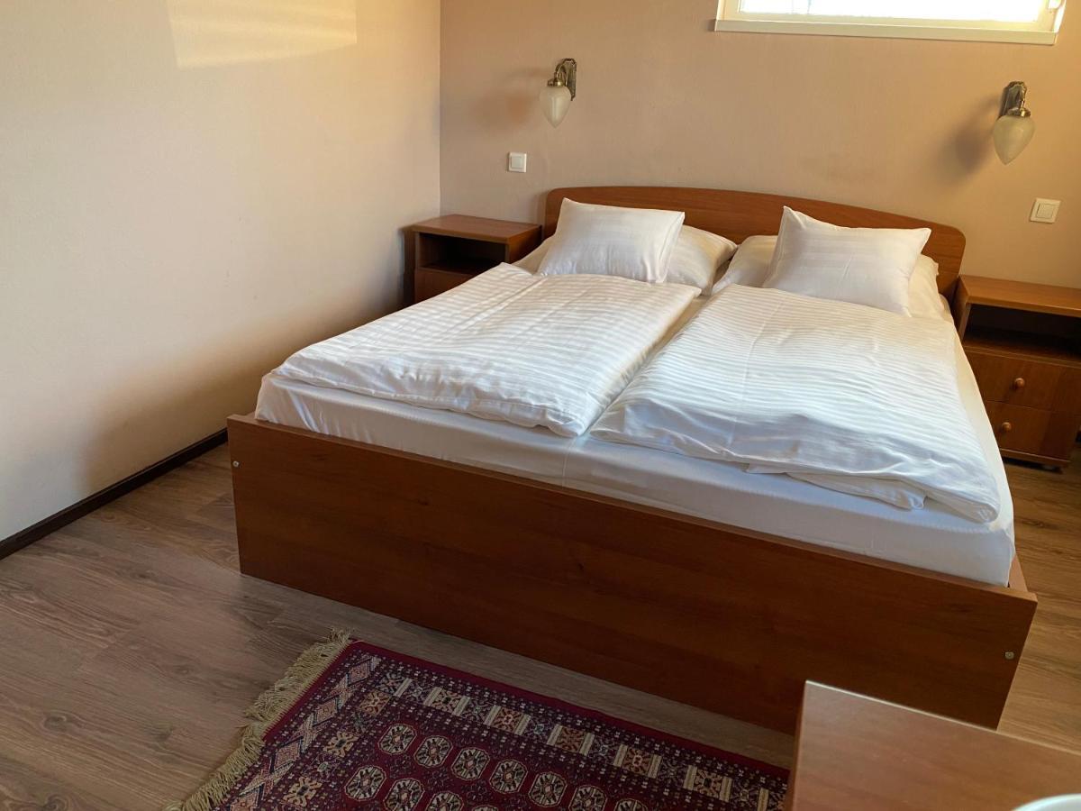 Bed and Breakfast Aurora Panzió Bük Exterior foto